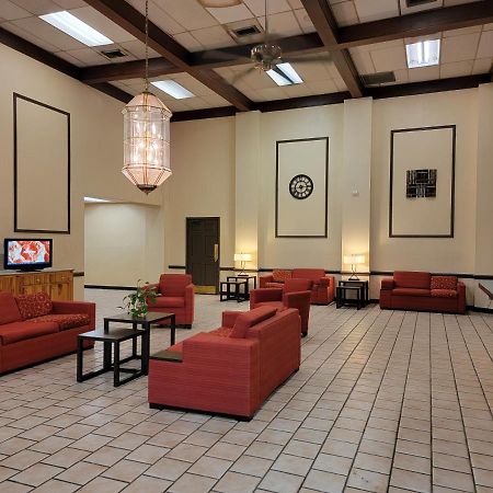Rest Inn - Extended Stay, I-40 Airport, Wedding & Event Center أماريلو المظهر الخارجي الصورة