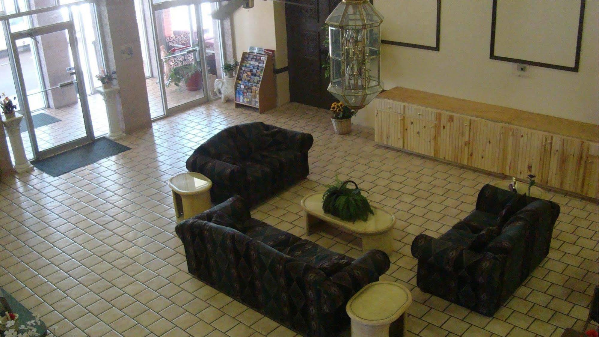 Rest Inn - Extended Stay, I-40 Airport, Wedding & Event Center أماريلو المظهر الخارجي الصورة