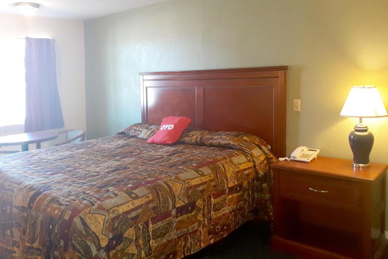 Rest Inn - Extended Stay, I-40 Airport, Wedding & Event Center أماريلو المظهر الخارجي الصورة